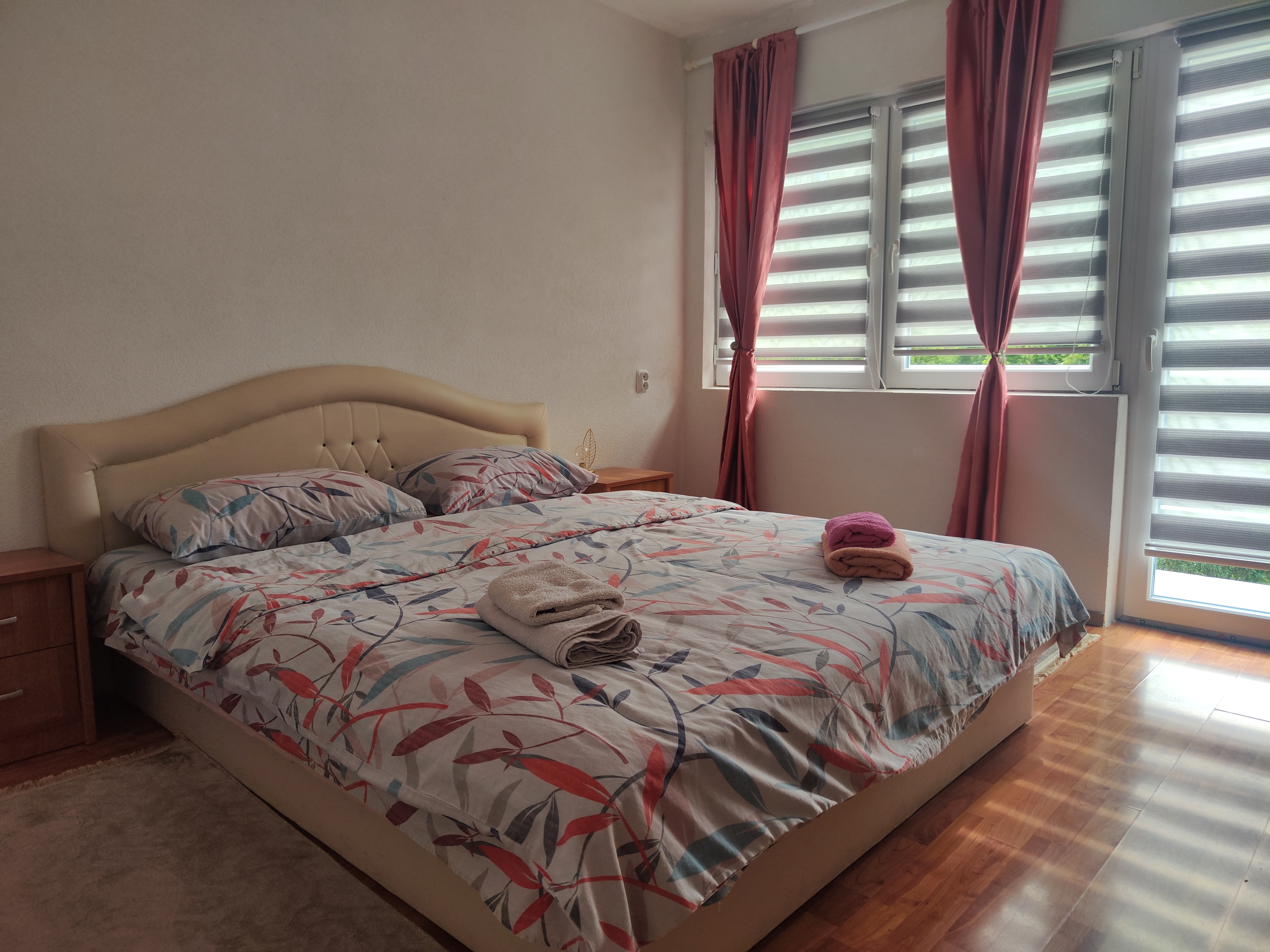 Room 3 - Queen Bed - 3